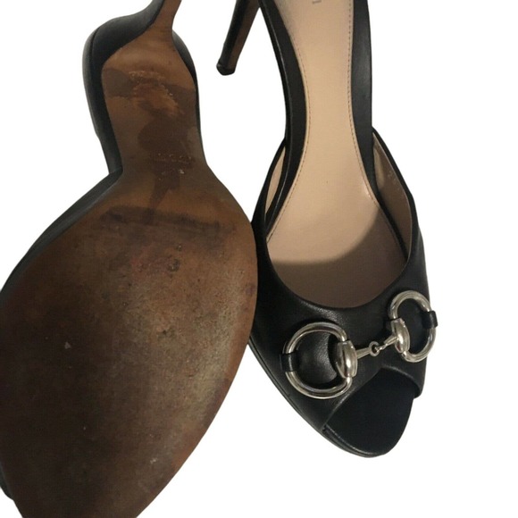 Gucci: Black leather New Hollywood horsebit slides. Size 38/US 8 . Pre-owned - Picture 4 of 11